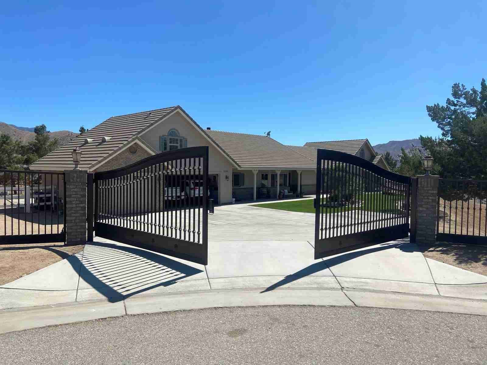 gate and garage door repair in Hawthorne, CA